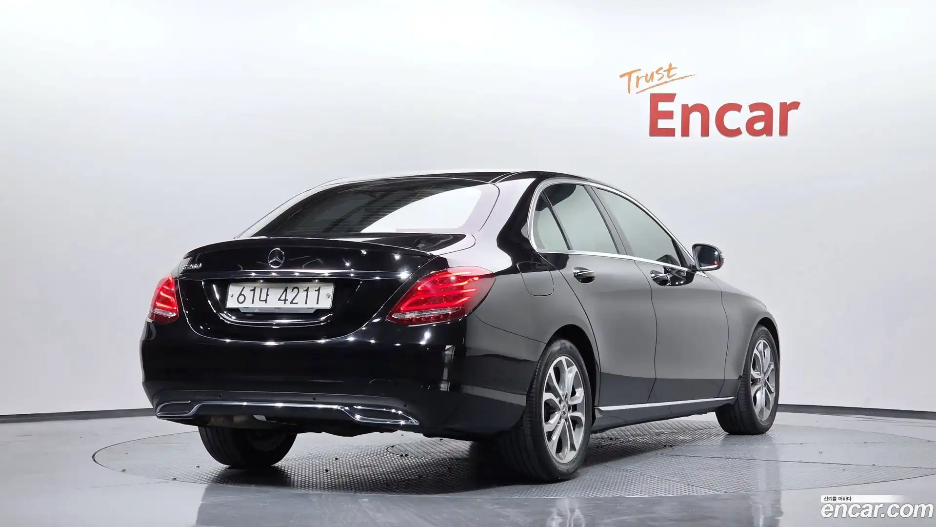 C-Class Mercedes-Benz 2017.5-OUTER-002