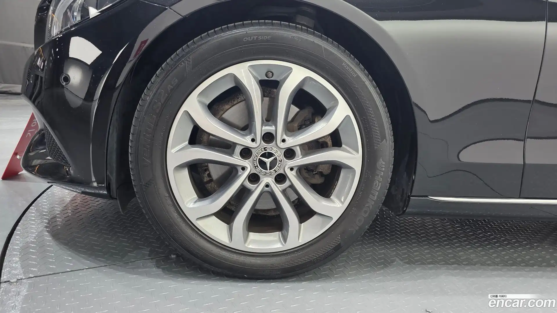 C-Class Mercedes-Benz 2017.5-OUTER-005
