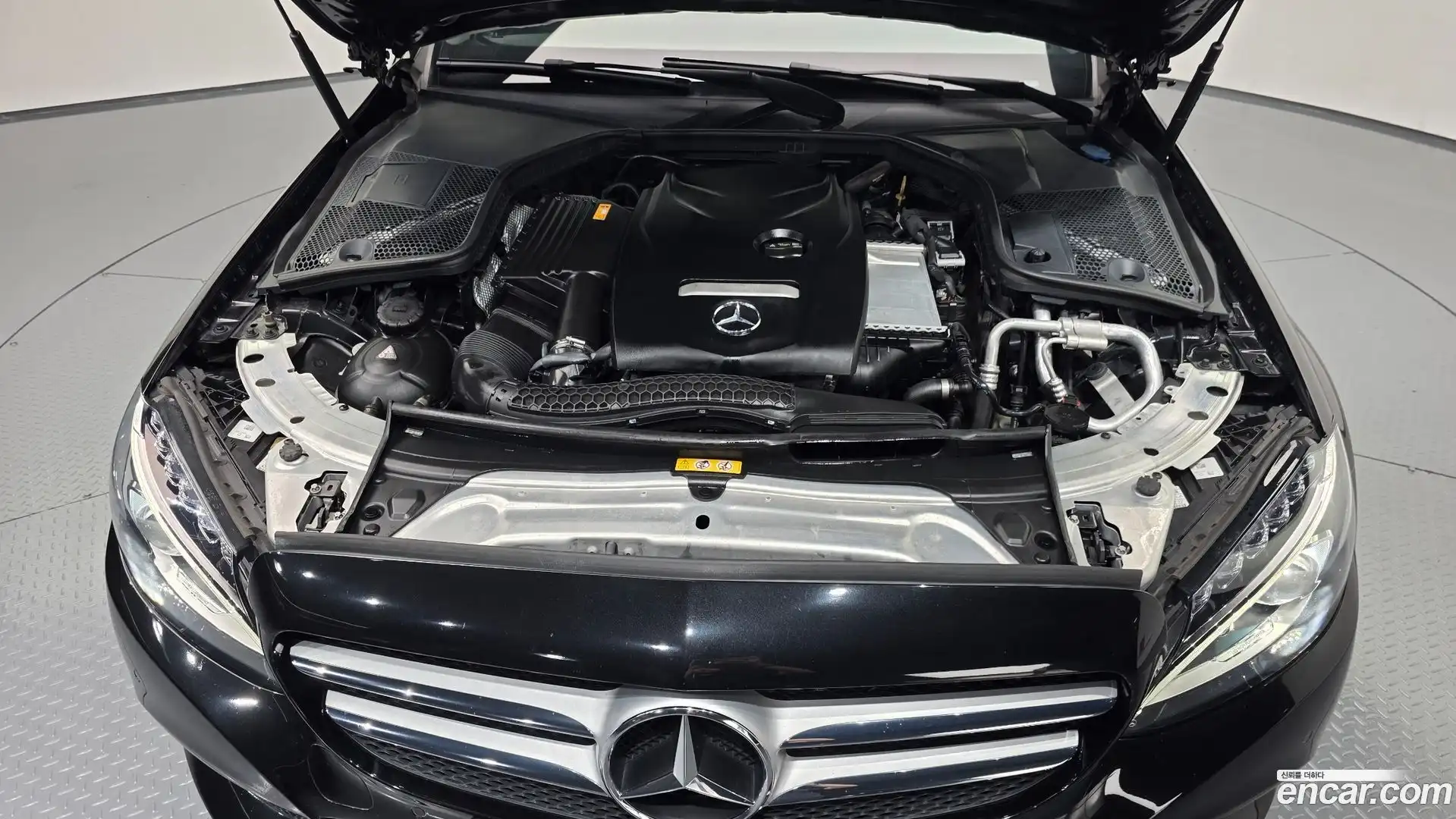 C-Class Mercedes-Benz 2017.5-OUTER-006