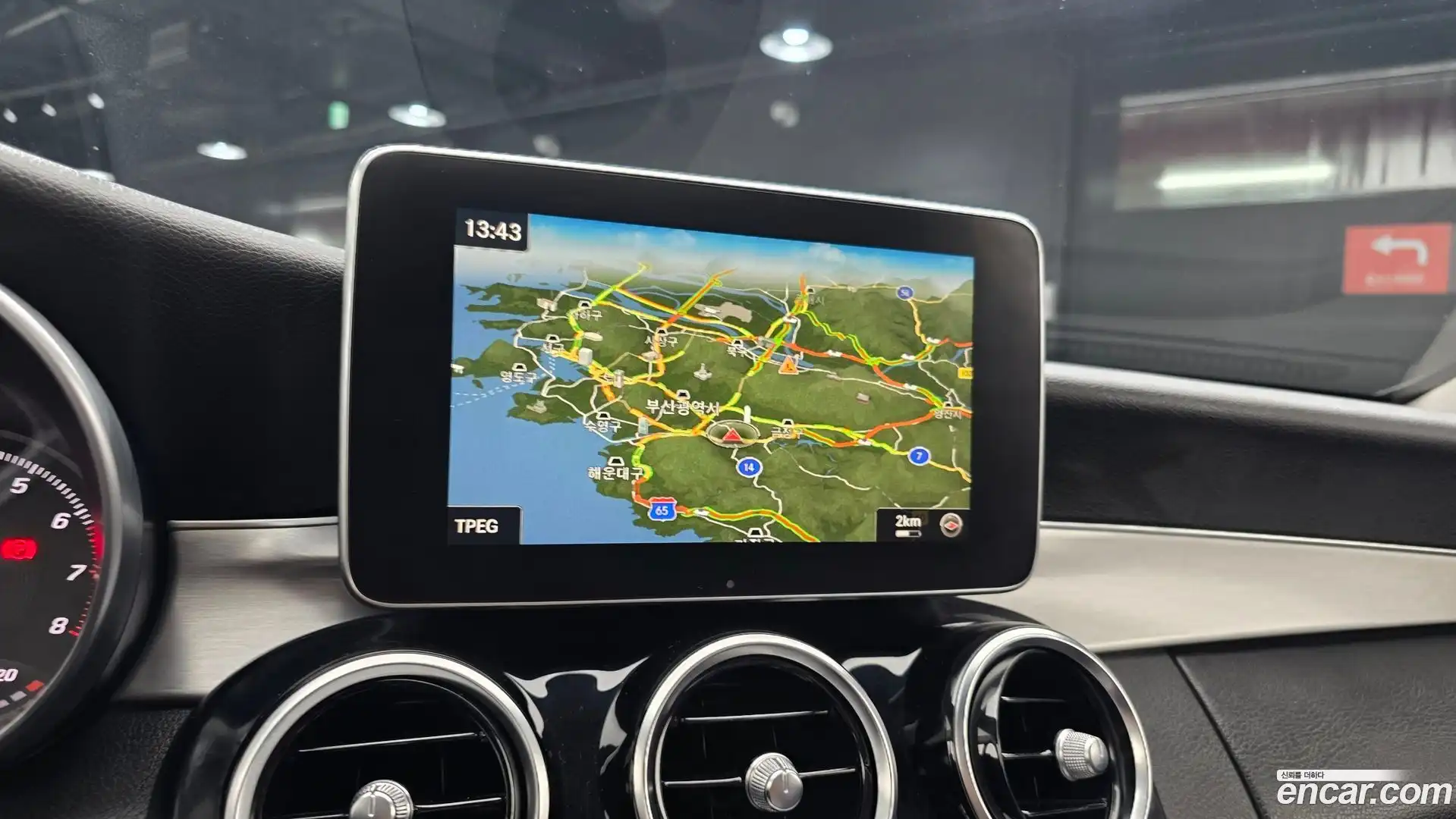C-Class Mercedes-Benz 2017.5-OPTION-018