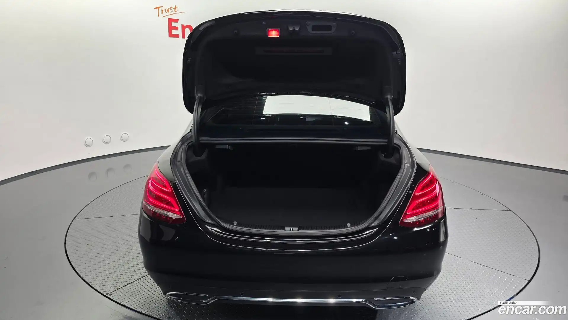 C-Class Mercedes-Benz 2017.5-OPTION-047