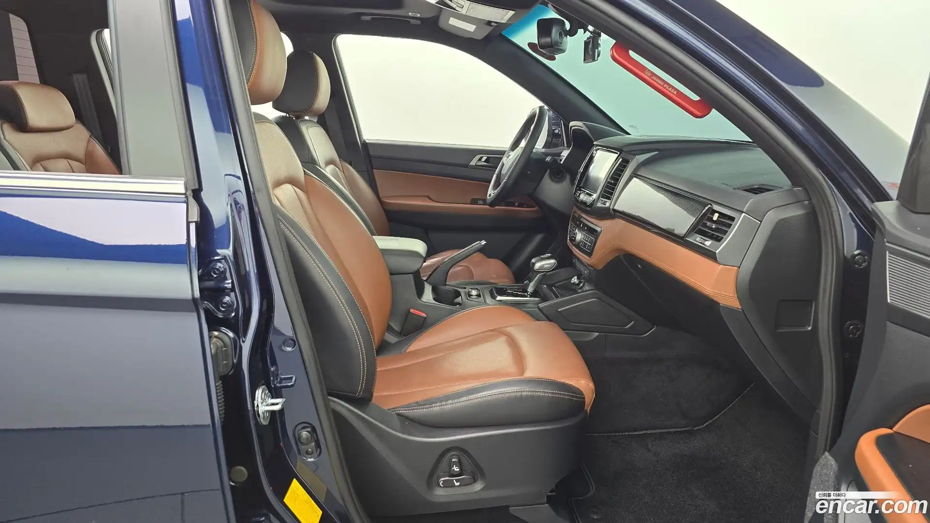 Rexton KG Mobility 2020.1-INNER-036