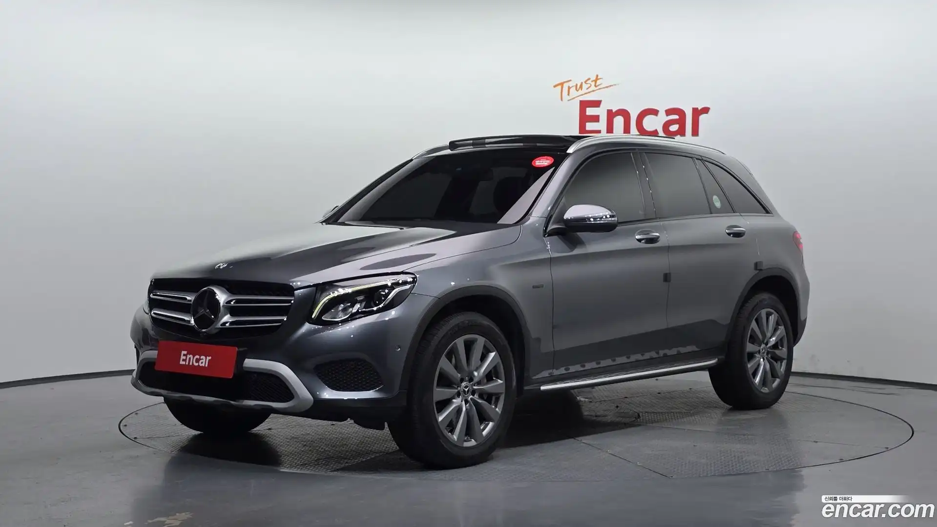 GLC-Class Mercedes-Benz 2018.3-OUTER-001