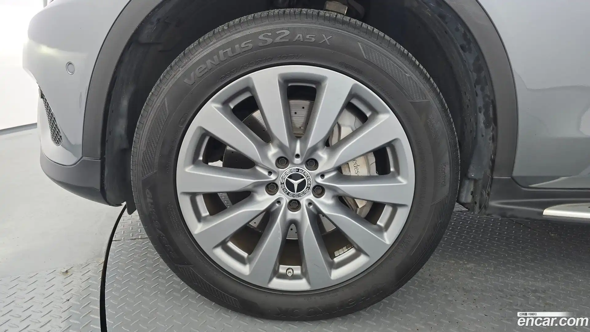 GLC-Class Mercedes-Benz 2018.3-OUTER-005
