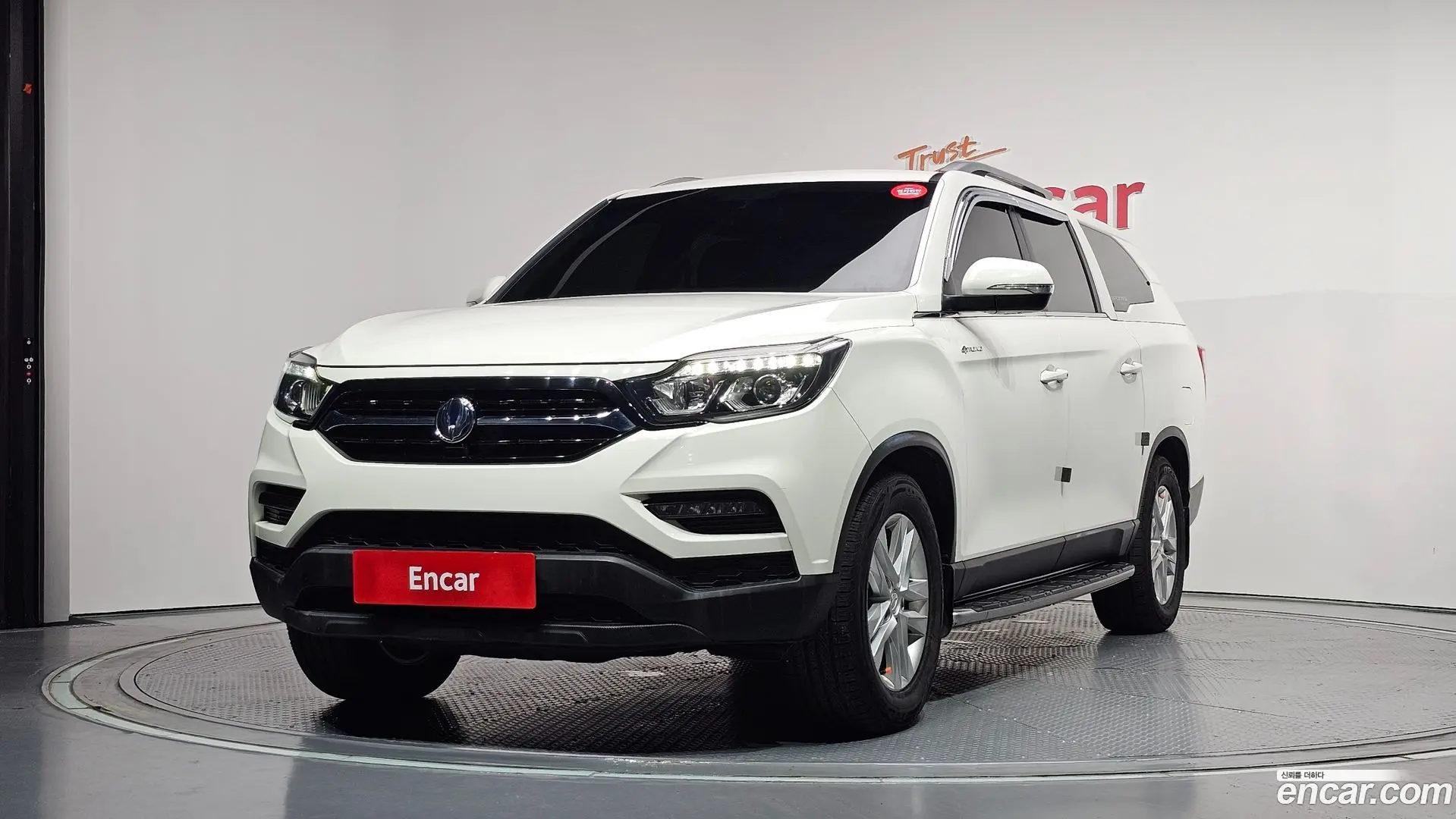 Main__Slider__Photo:Rexton KG Mobility 2020.6-0