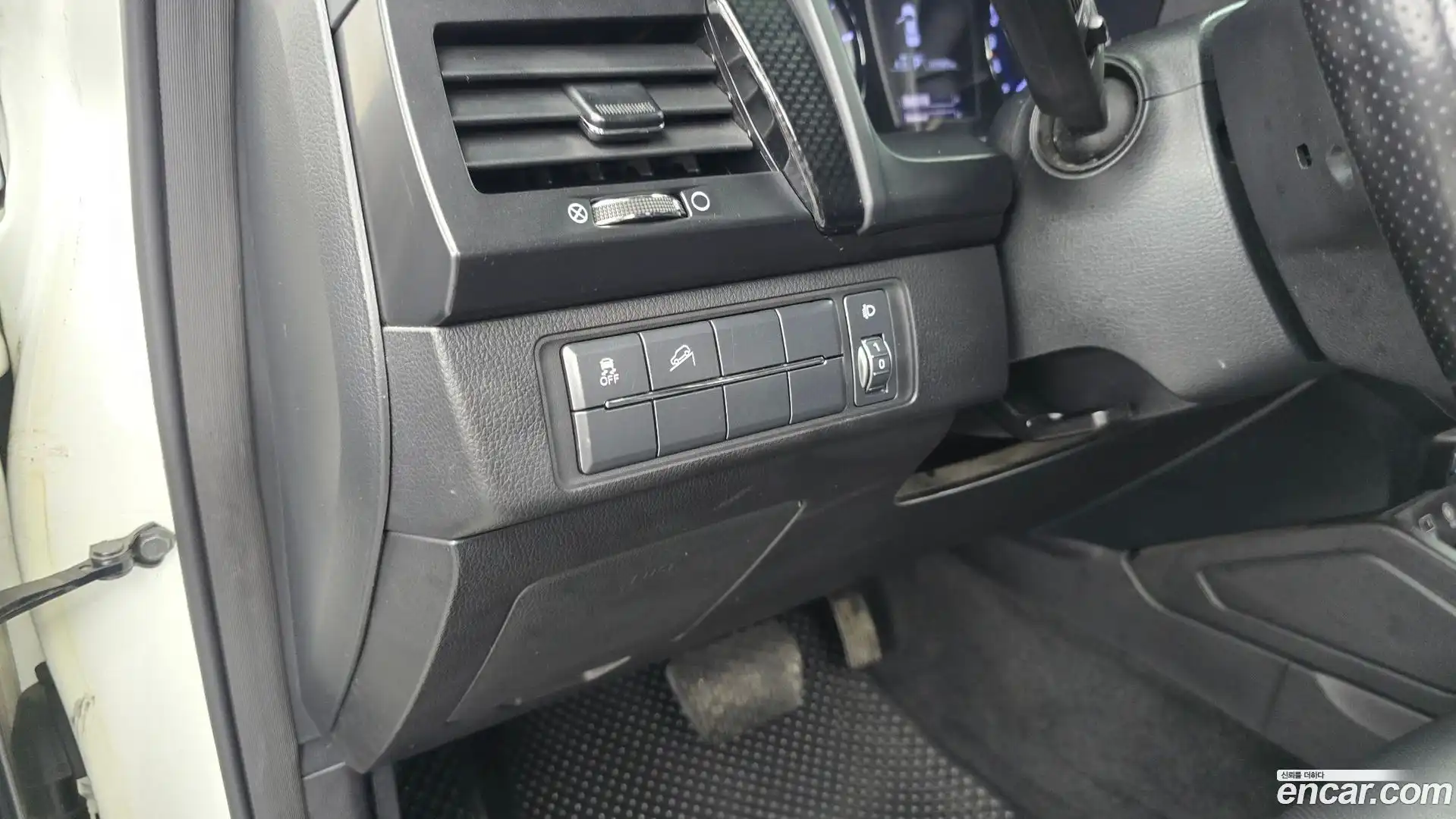 Rexton KG Mobility 2020.6-OPTION-043