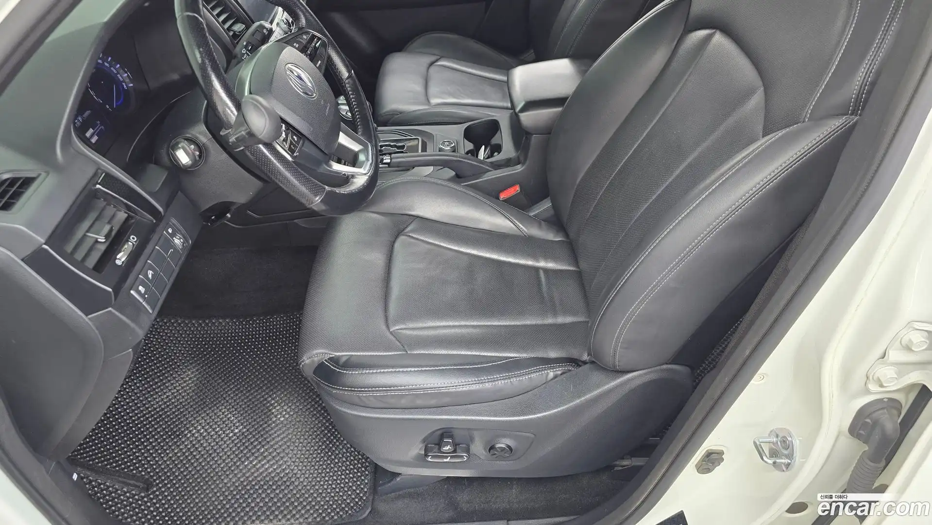 Rexton KG Mobility 2020.6-OPTION-044