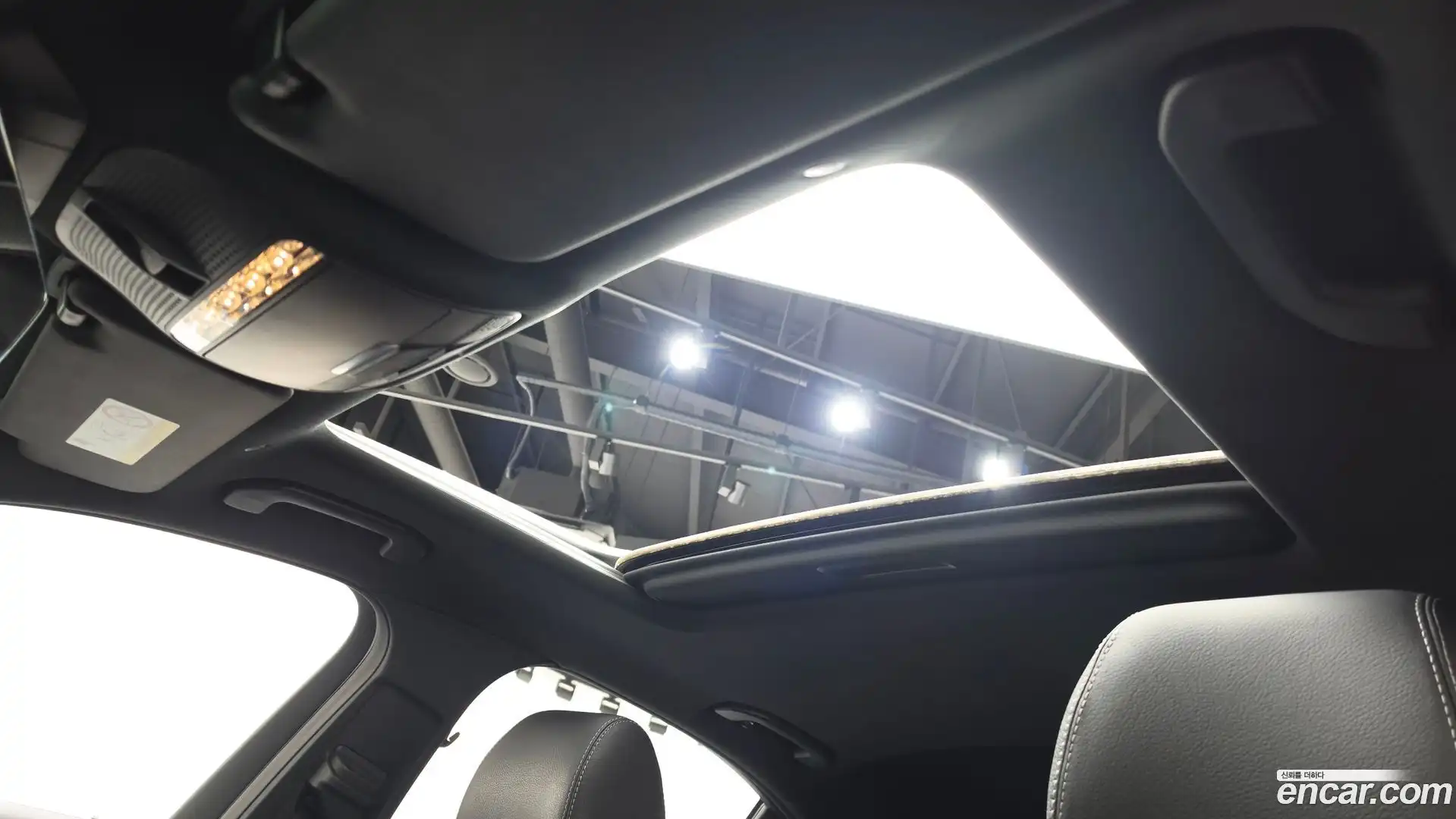 E-Class Mercedes-Benz 2023.9-OPTION-021