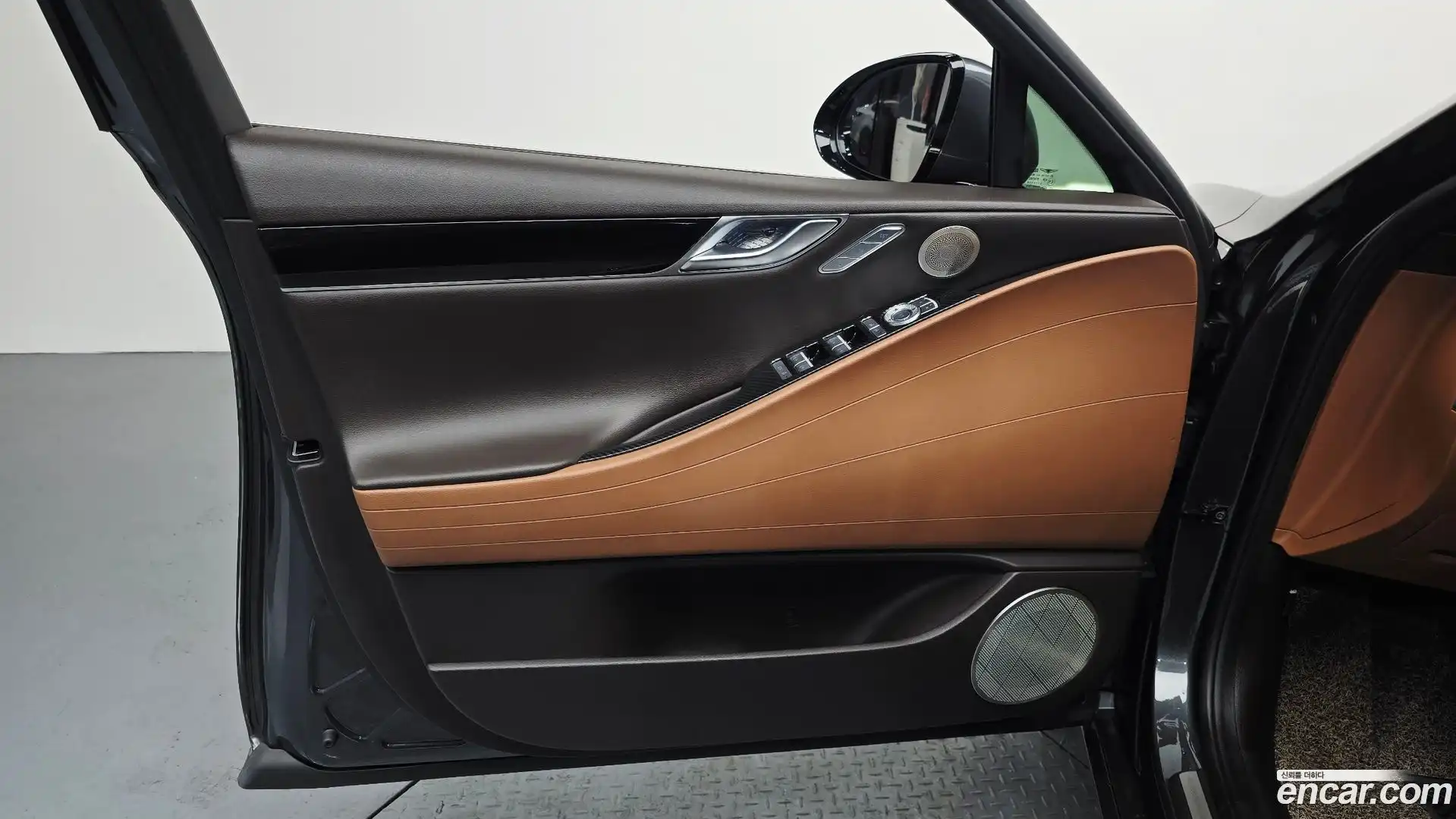 G80 Genesis 2021.3-INNER-034