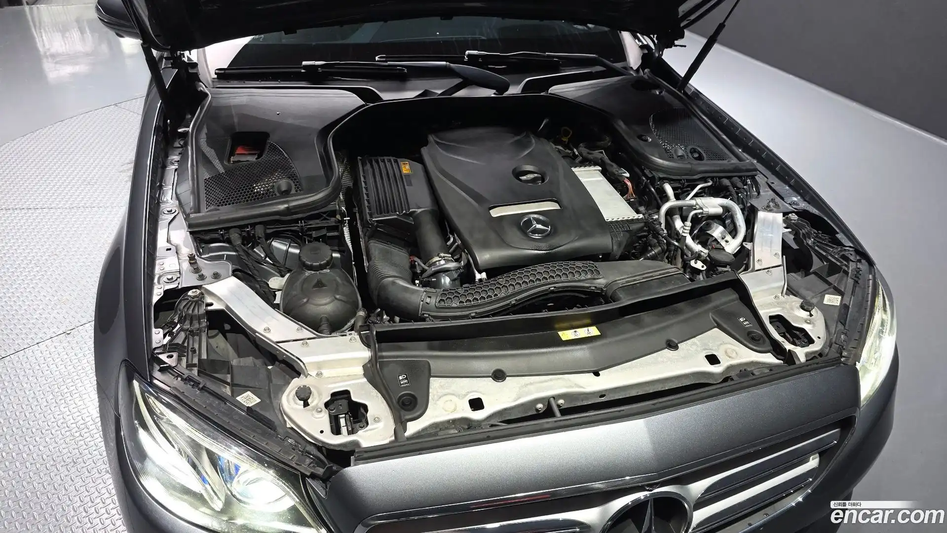 E-Class Mercedes-Benz 2018.3-OUTER-006