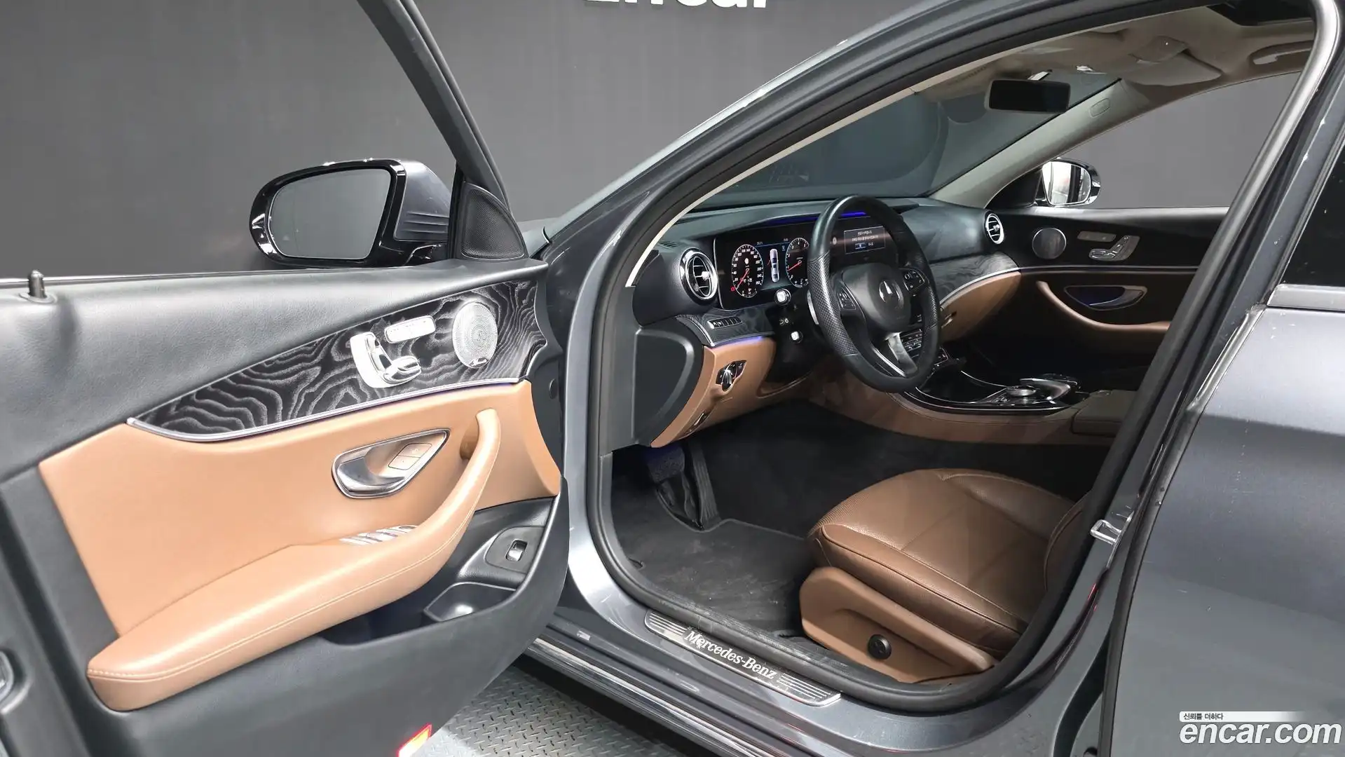 E-Class Mercedes-Benz 2018.3-INNER-010