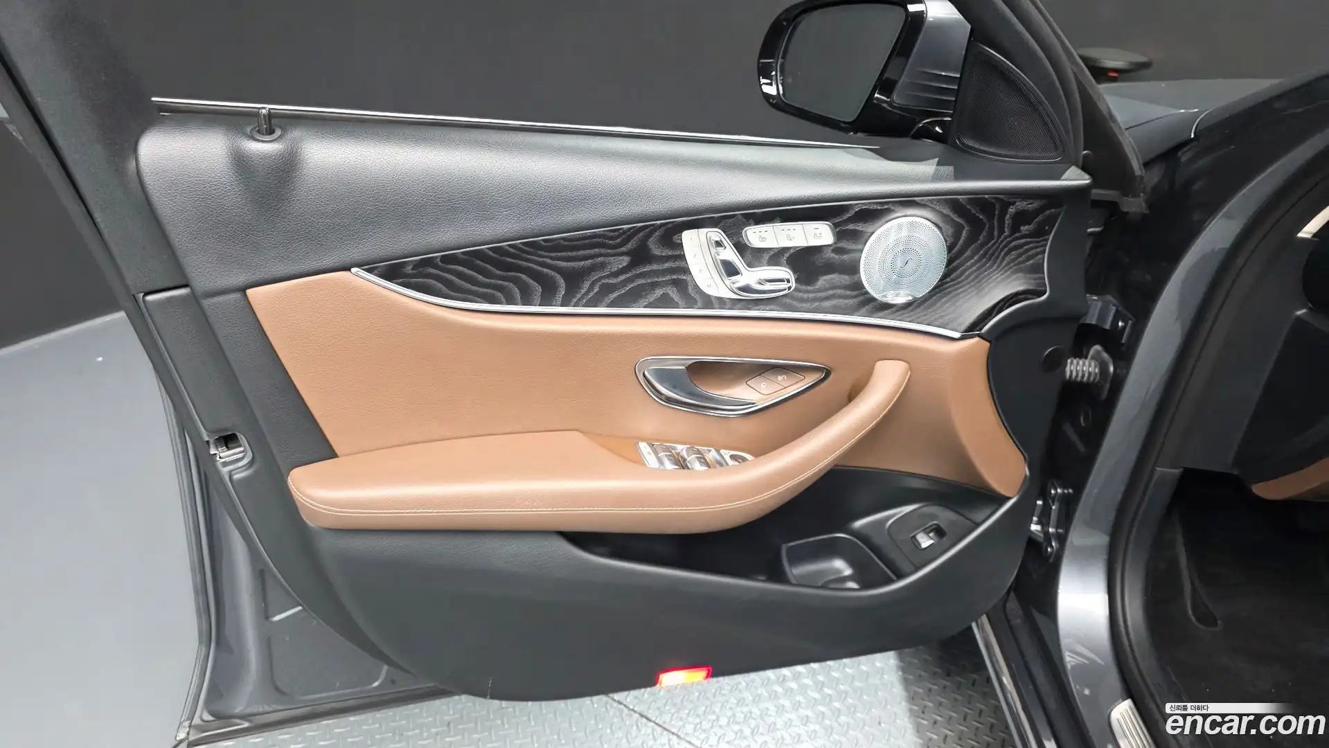 E-Class Mercedes-Benz 2018.3-INNER-034