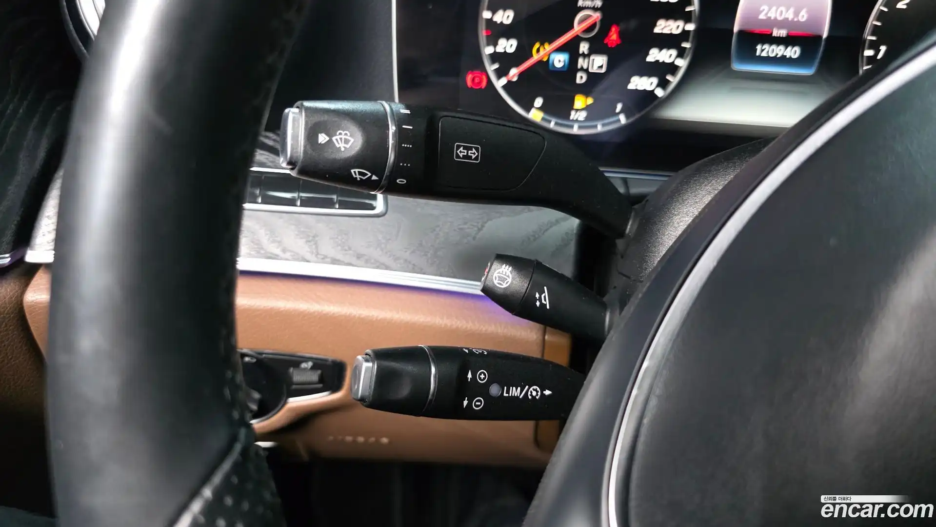 E-Class Mercedes-Benz 2018.3-OPTION-041