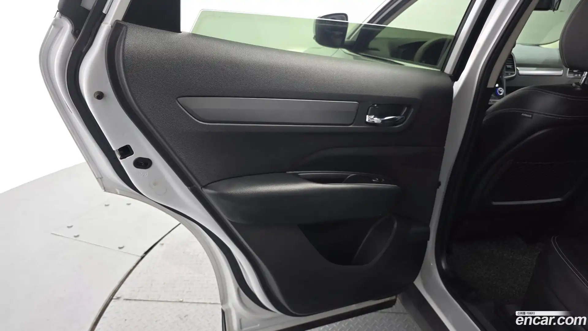 QM6 Renault Korea 2019.9-INNER-035