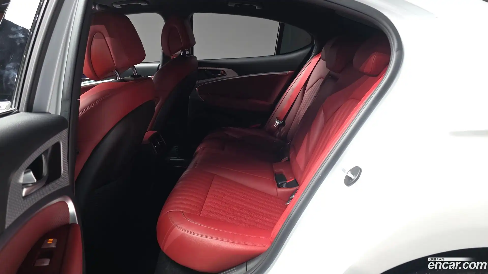 G70 Genesis 2021.2-INNER-036