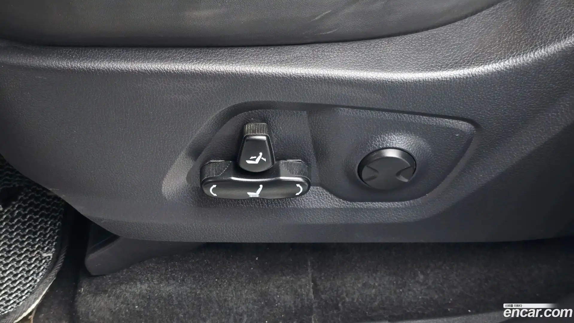 Rexton KG Mobility 2022.2-OPTION-041