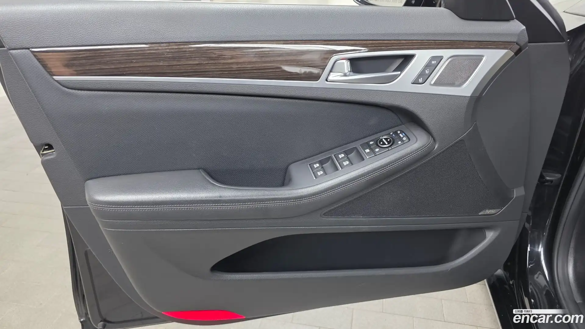 G80 Genesis 2019.5-INNER-034