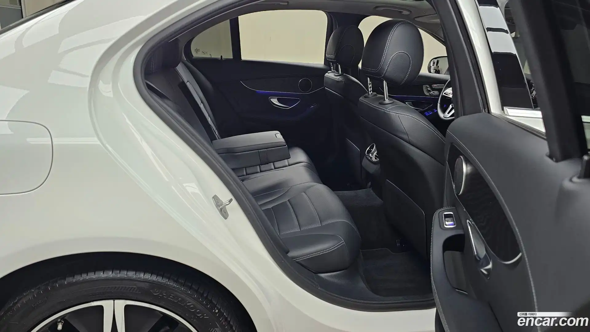 C-Class Mercedes-Benz 2019.6-OPTION-015