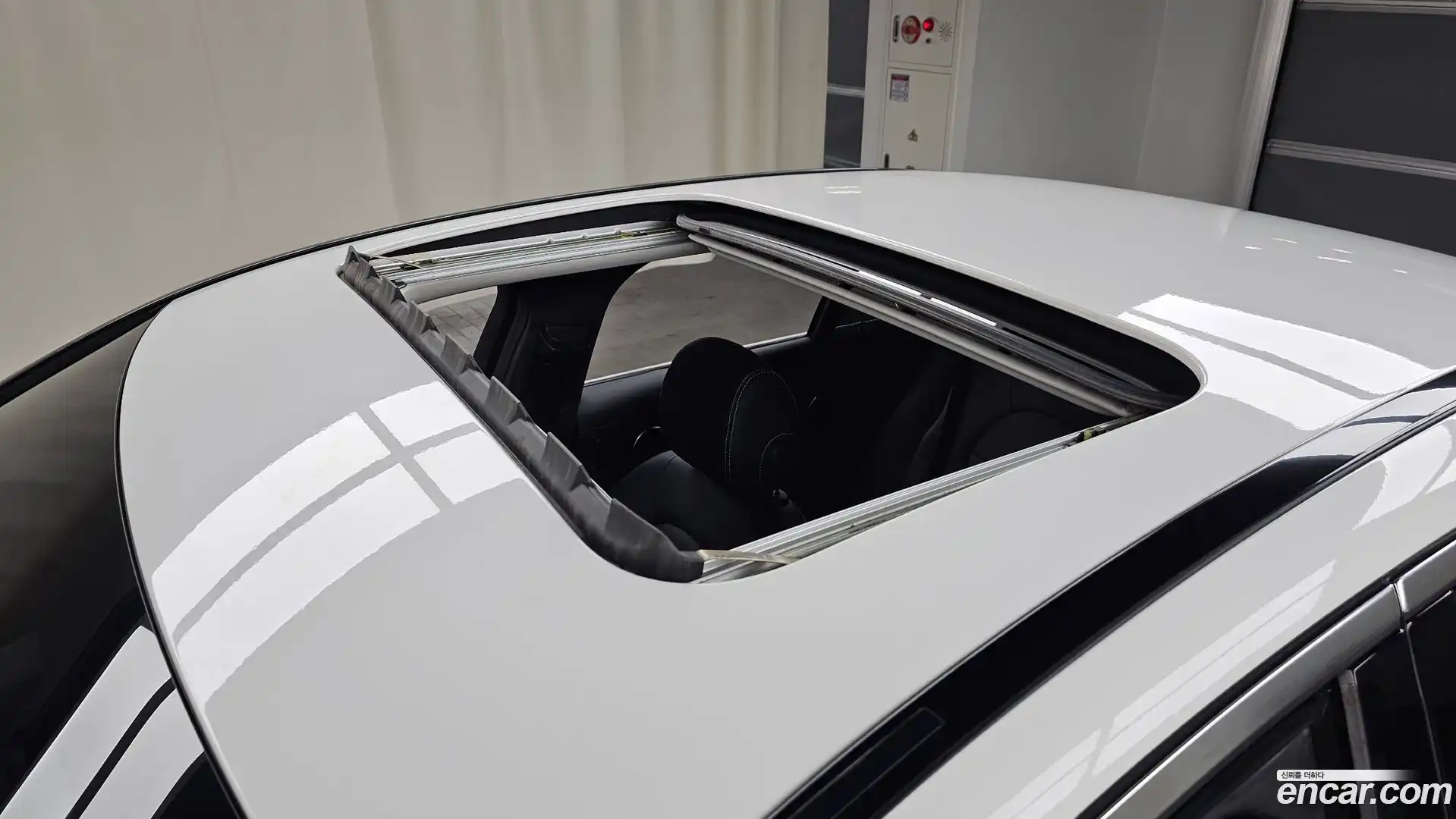 C-Class Mercedes-Benz 2019.6-OPTION-040
