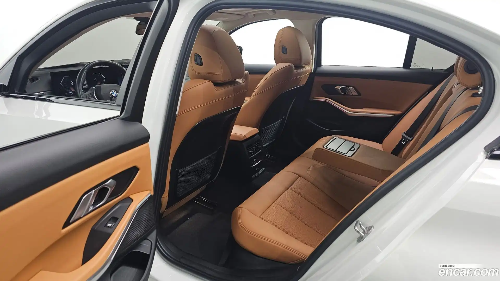 3-Series BMW 2023.4-OPTION-015