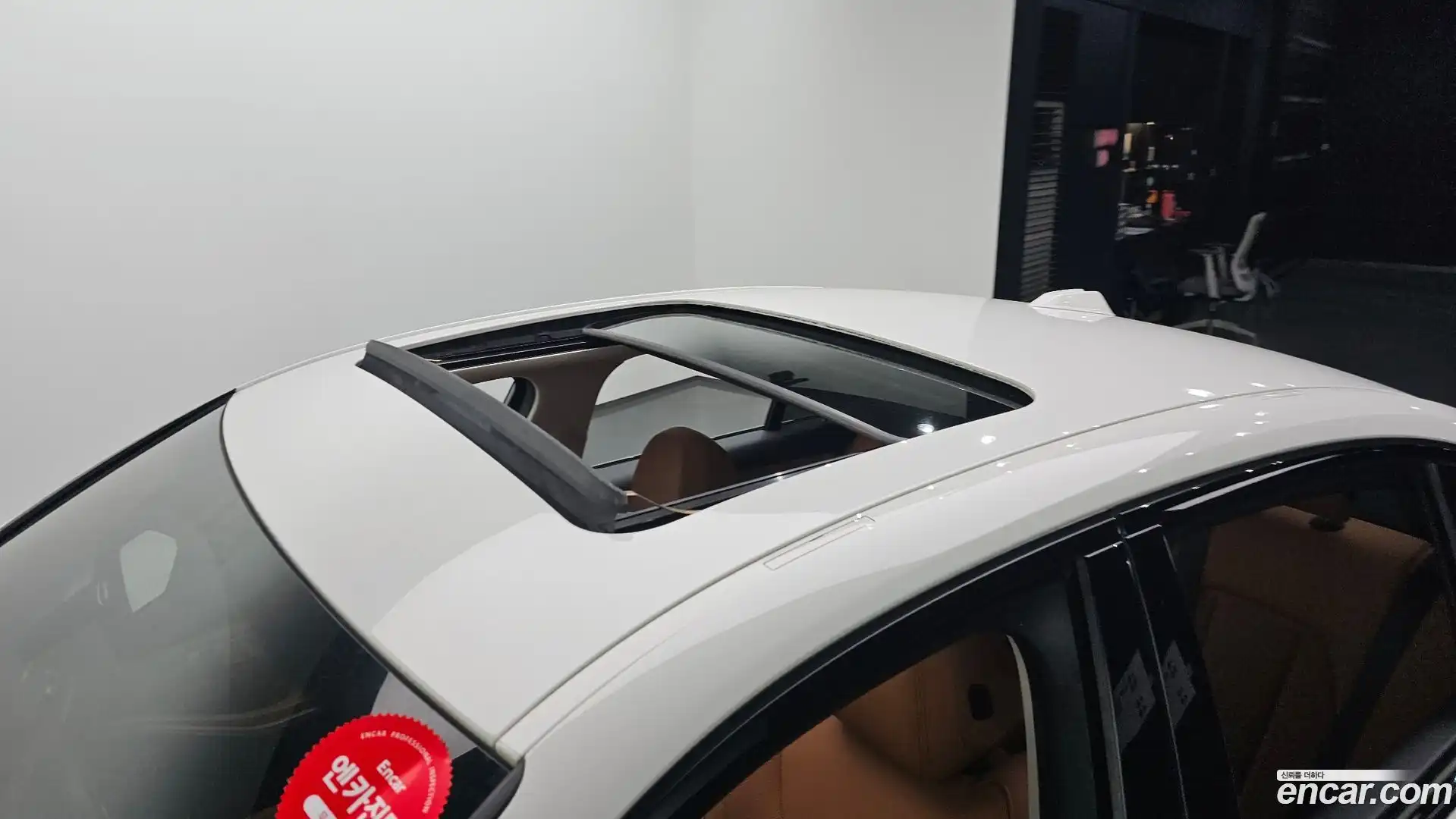 3-Series BMW 2023.4-OPTION-024