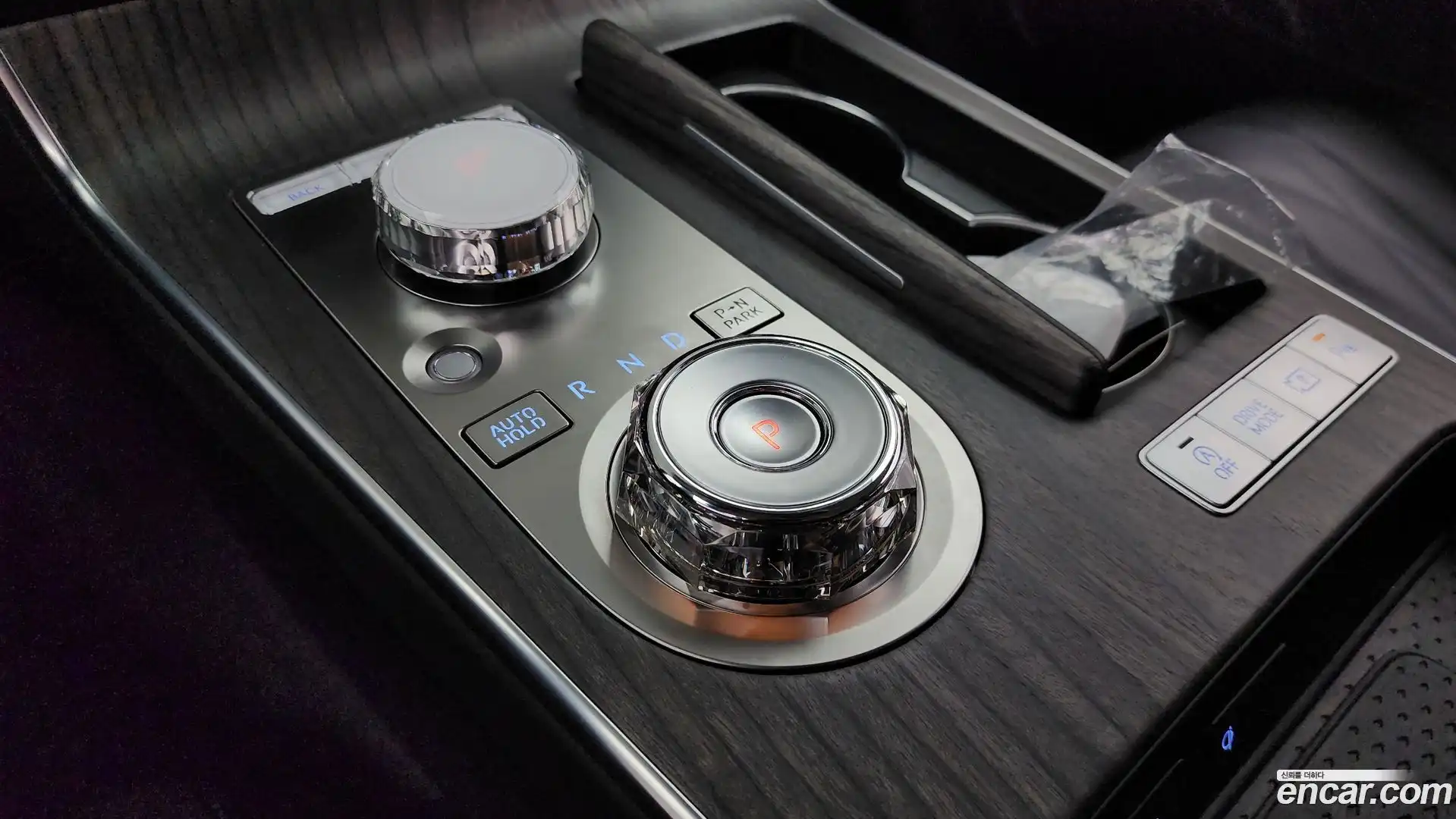 G80 Genesis 2025.0-INNER-009