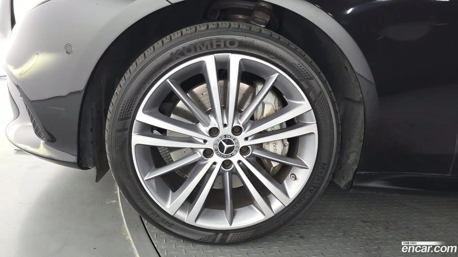 CLS-Class Mercedes-Benz 2019.11-OUTER-005
