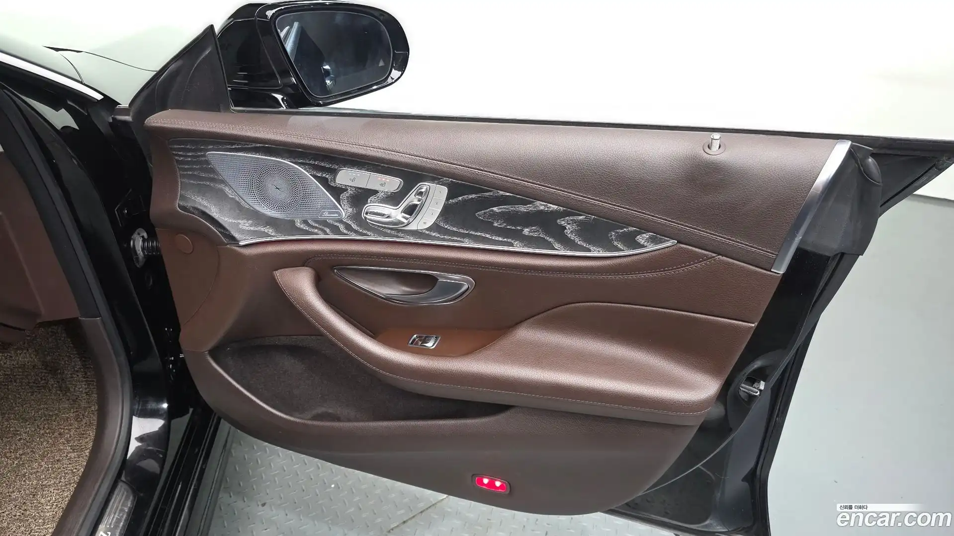 CLS-Class Mercedes-Benz 2019.11-INNER-034