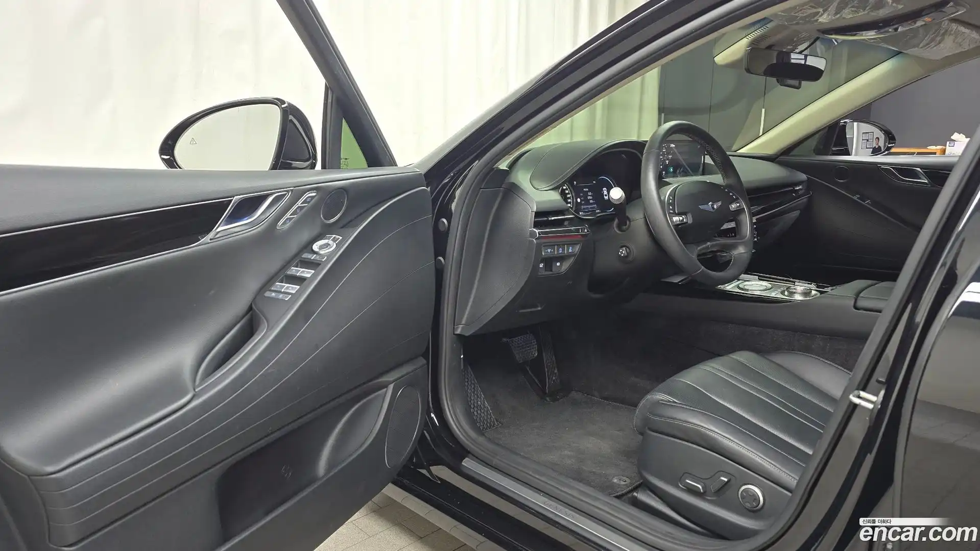 G80 Genesis 2022.6-INNER-010