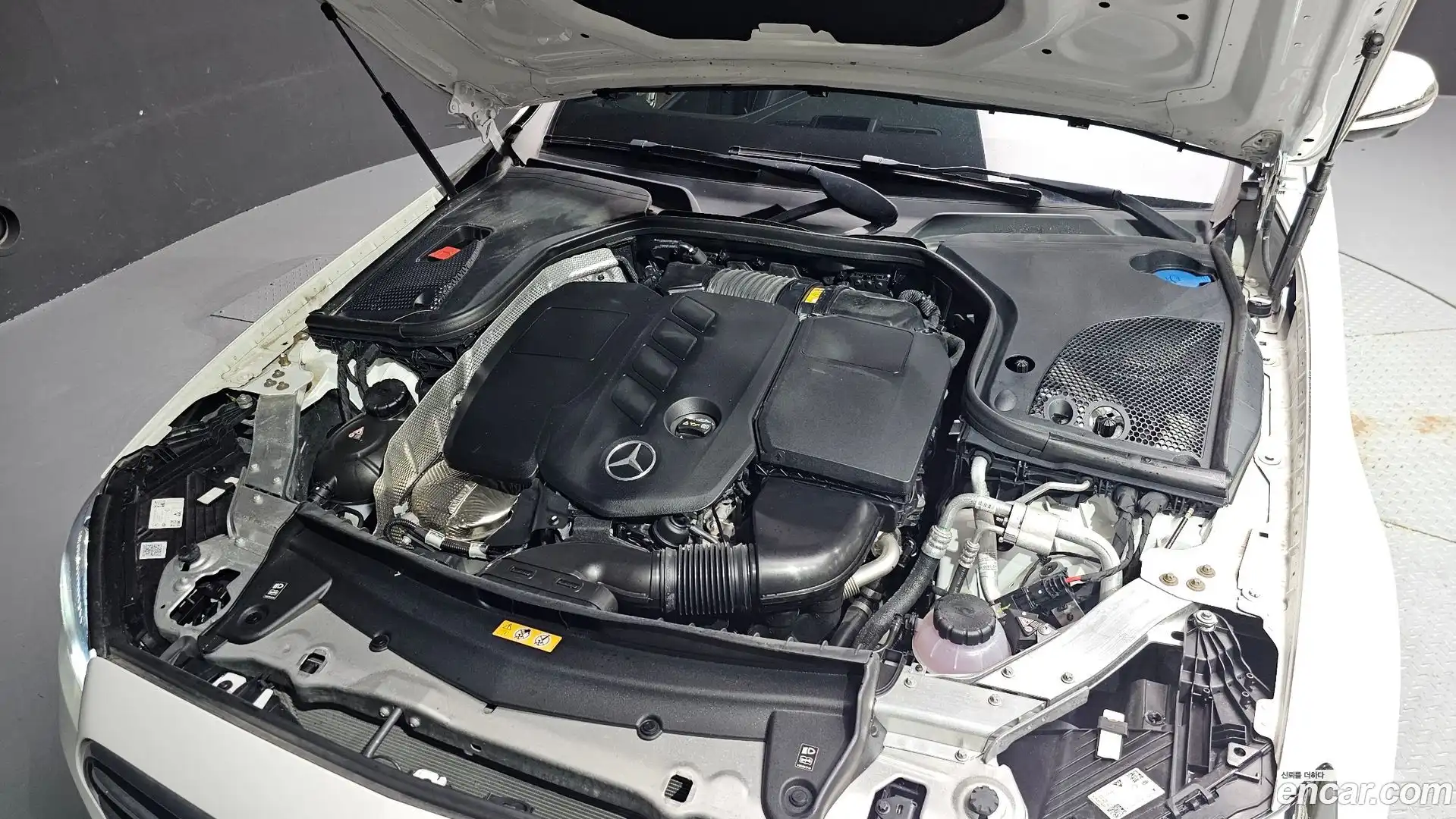 E-Class Mercedes-Benz 2023.7-OUTER-006