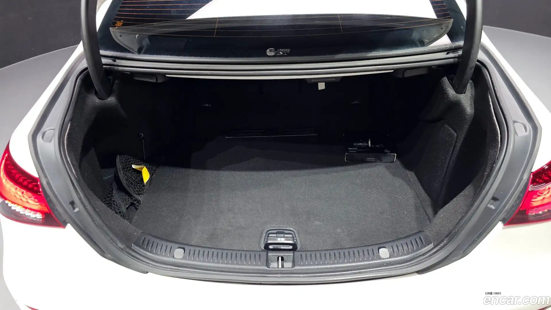 E-Class Mercedes-Benz 2023.7-OPTION-024