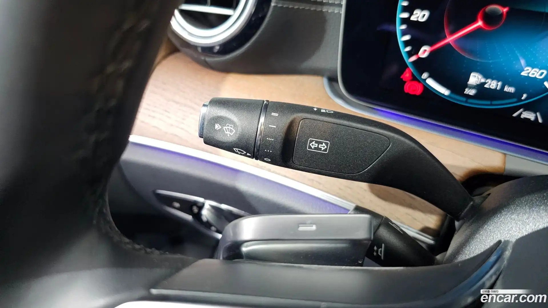 E-Class Mercedes-Benz 2023.7-OPTION-042