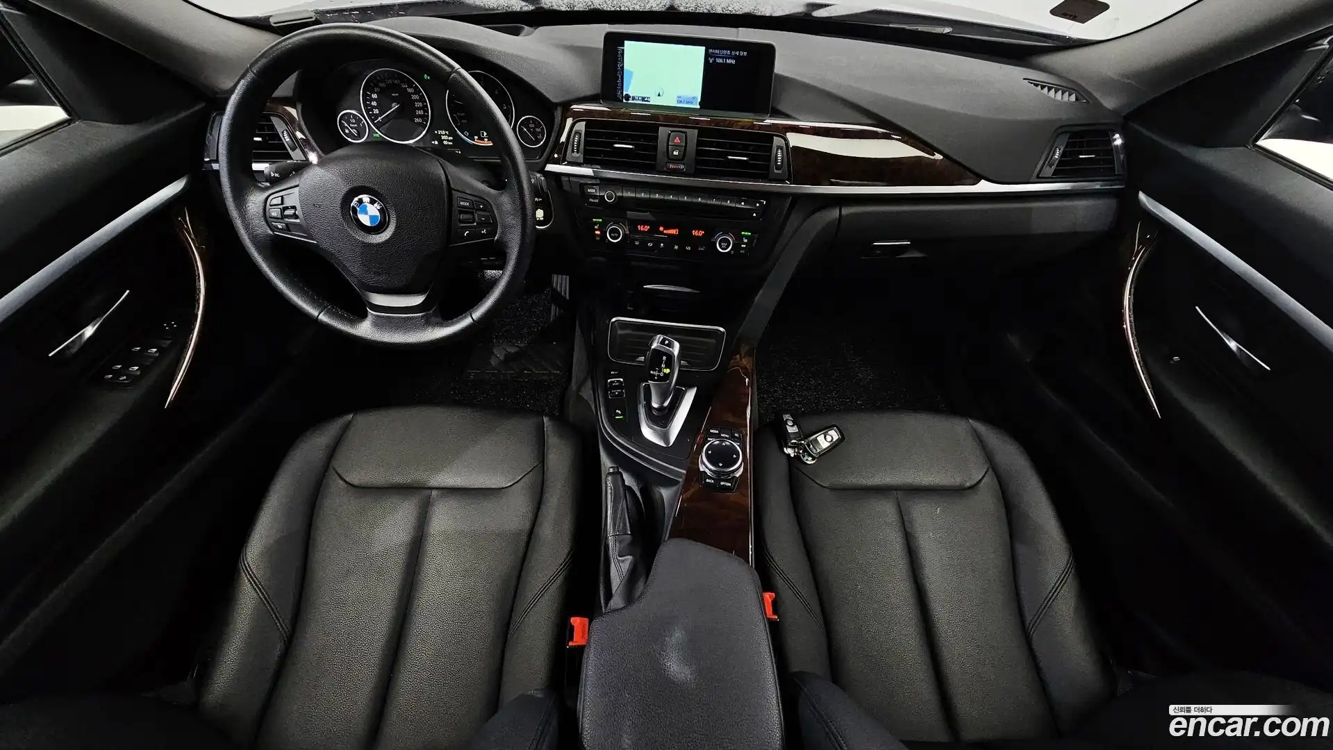 Gran Turismo BMW 2014.8-INNER-007
