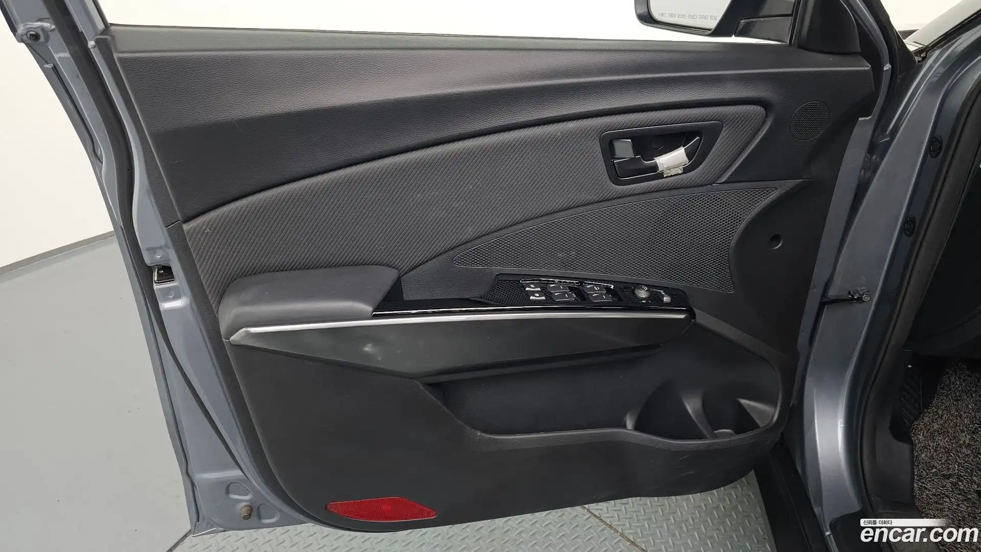 TIBOLI KG Mobility 2020.5-INNER-034