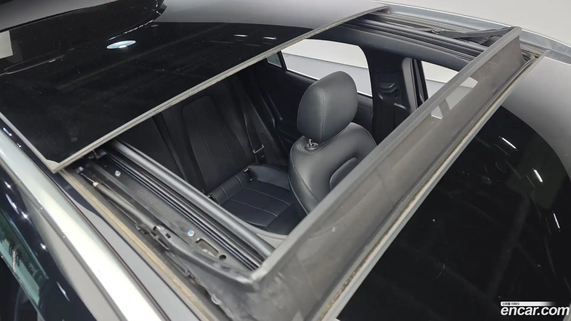 GLA-Class Mercedes-Benz 2021.3-OPTION-023