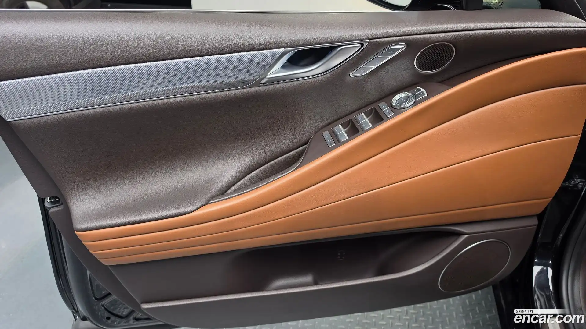 G80 Genesis 2020.4-INNER-034