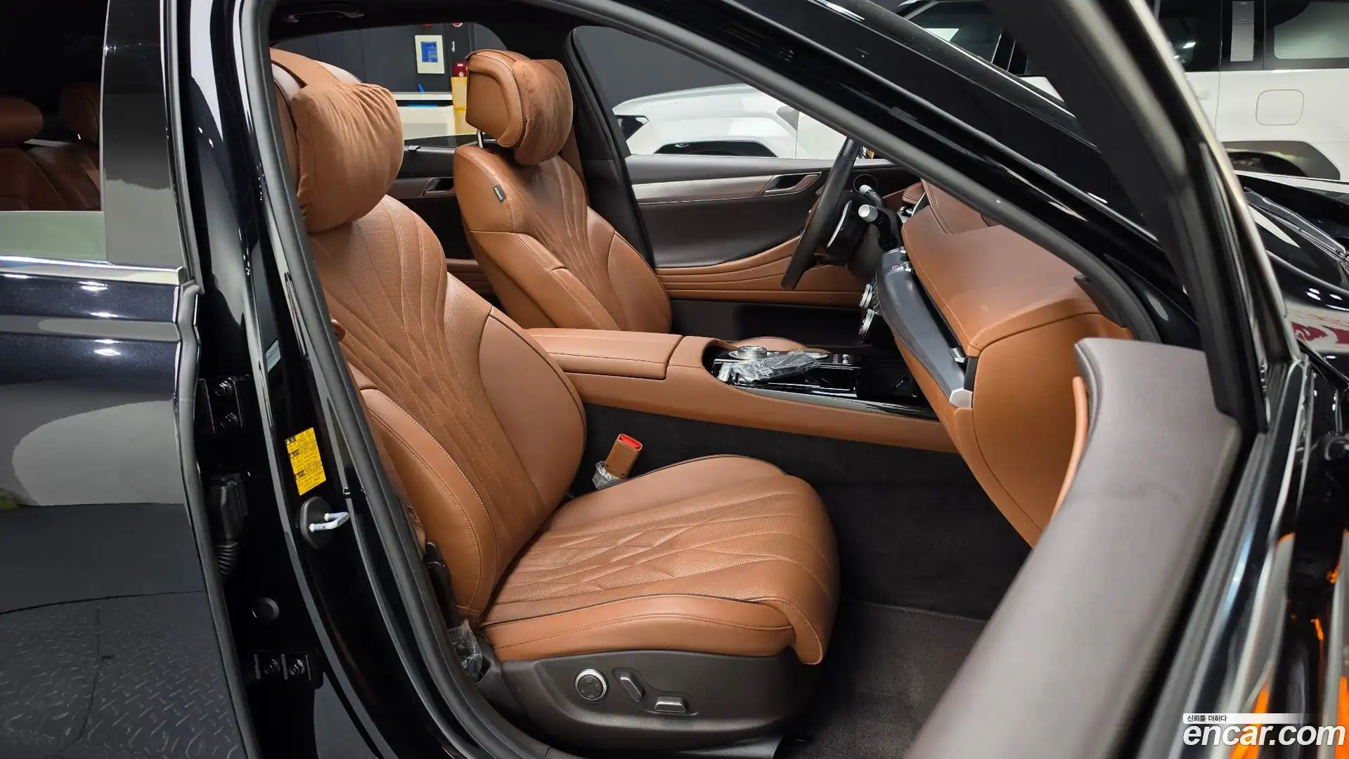 G80 Genesis 2020.4-INNER-036