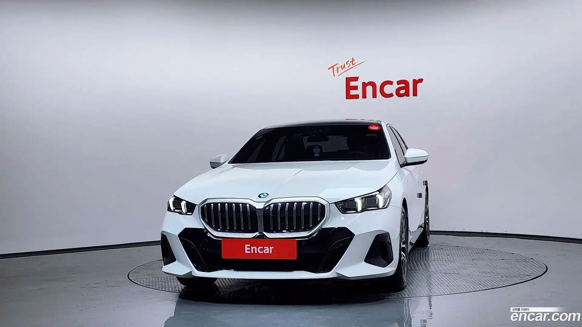 5-Series BMW 2025.8-OUTER-003
