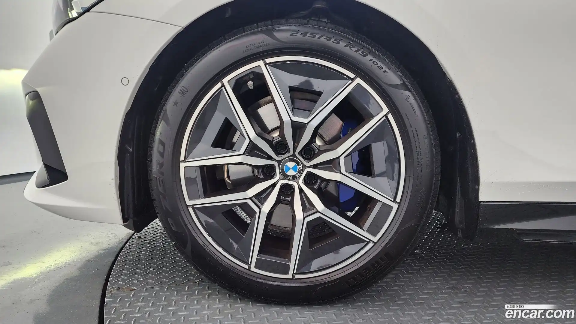 5-Series BMW 2025.8-OUTER-005