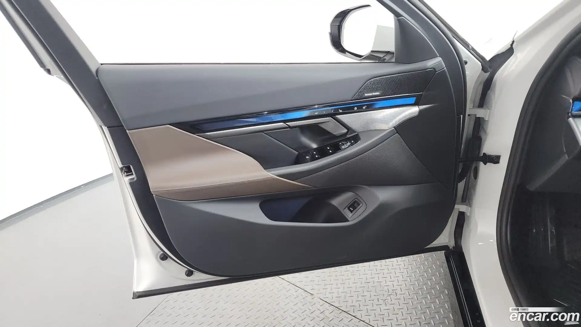 5-Series BMW 2025.8-INNER-034