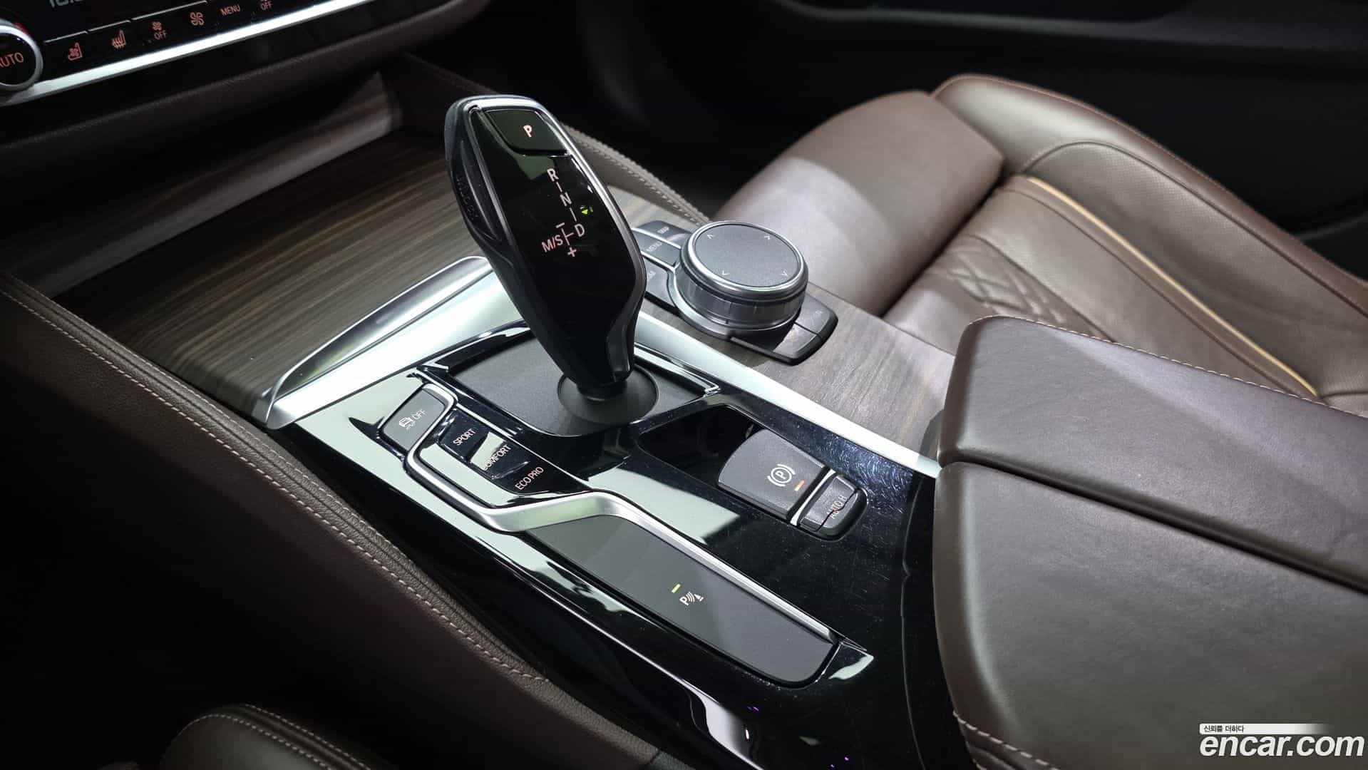 5-Series BMW 2019.3-INNER-009
