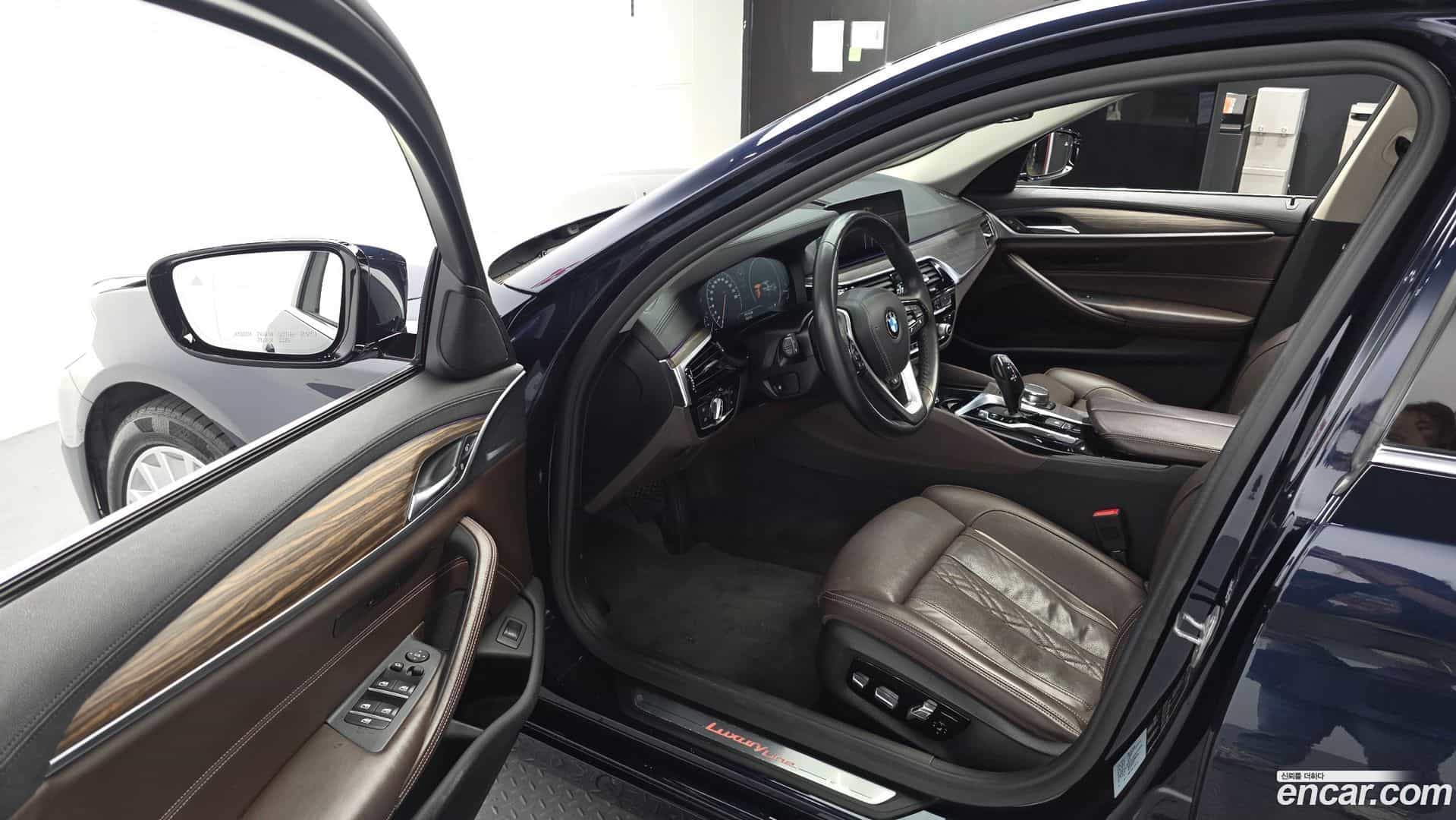 5-Series BMW 2019.3-INNER-010