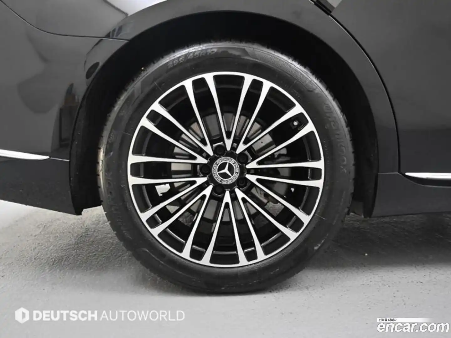 S-Class Mercedes-Benz 2024.10-OUTER-005