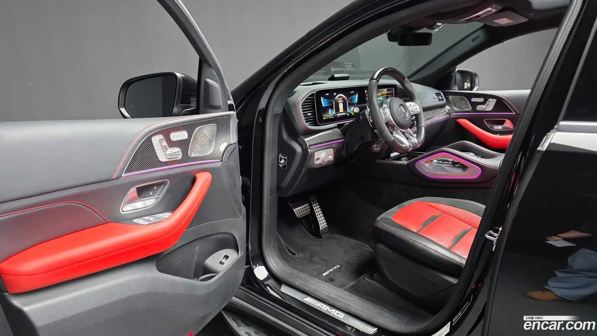 GLE-Class Mercedes-Benz 2022.3-INNER-010