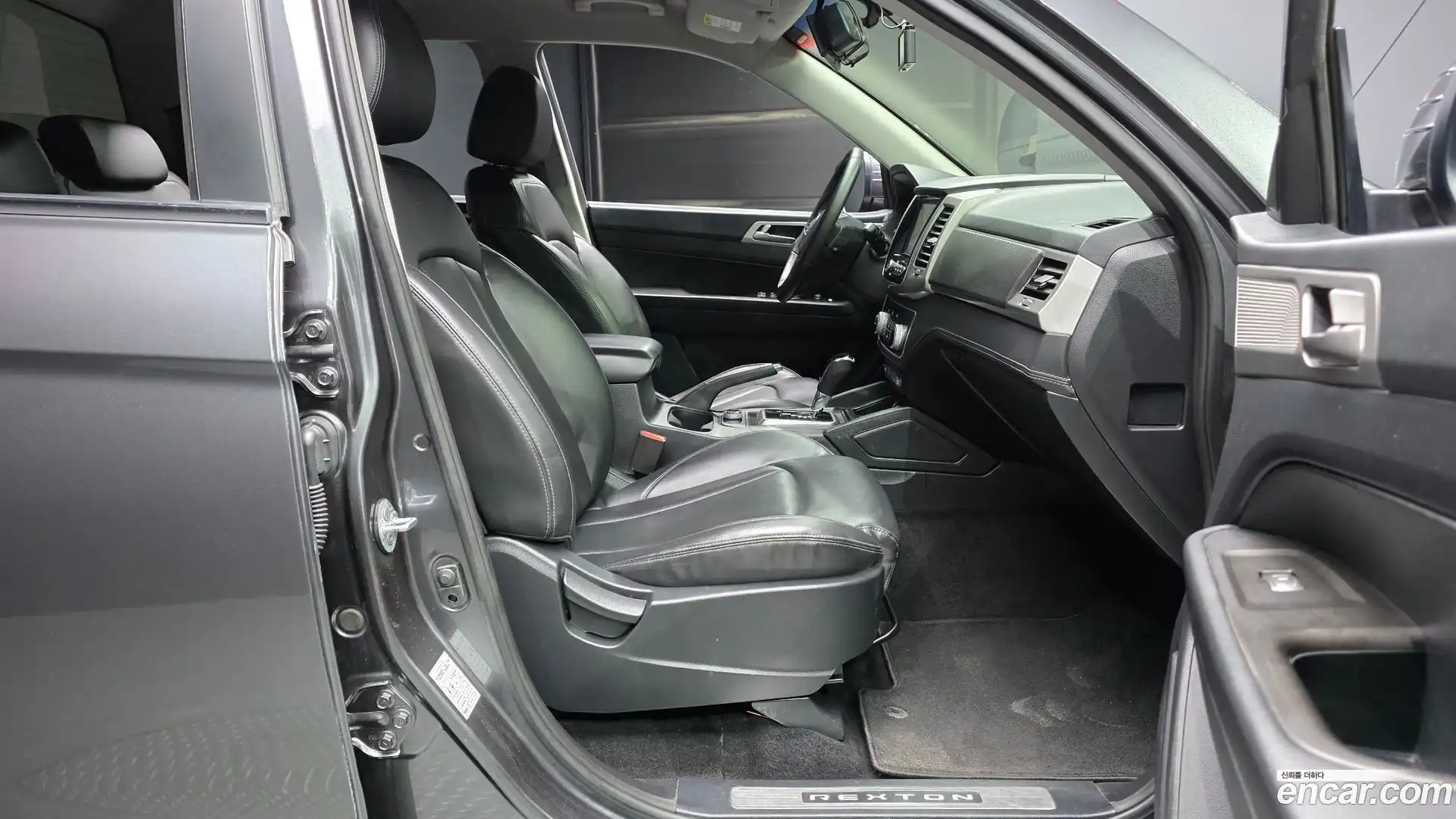 Rexton KG Mobility 2018.5-OPTION-015