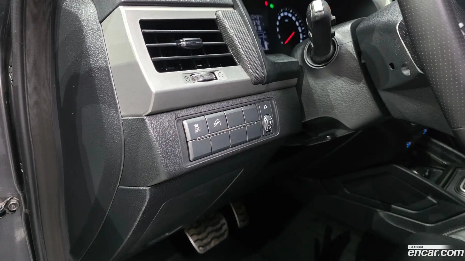 Rexton KG Mobility 2018.5-OPTION-022