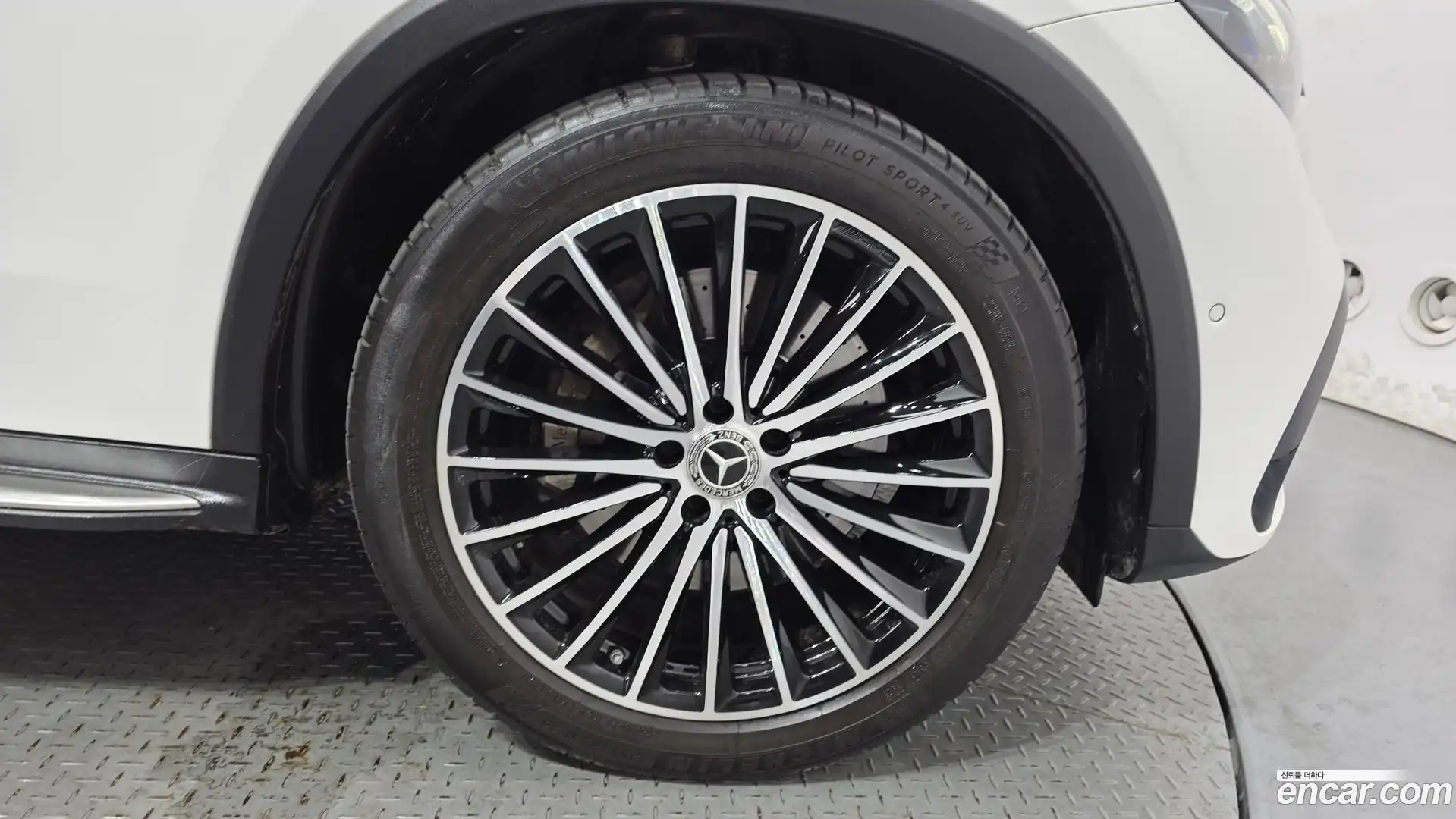 GLC-Class Mercedes-Benz 2023.10-OUTER-031