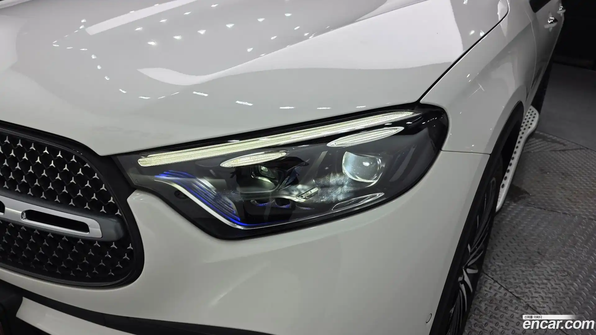 GLC-Class Mercedes-Benz 2023.10-OUTER-032