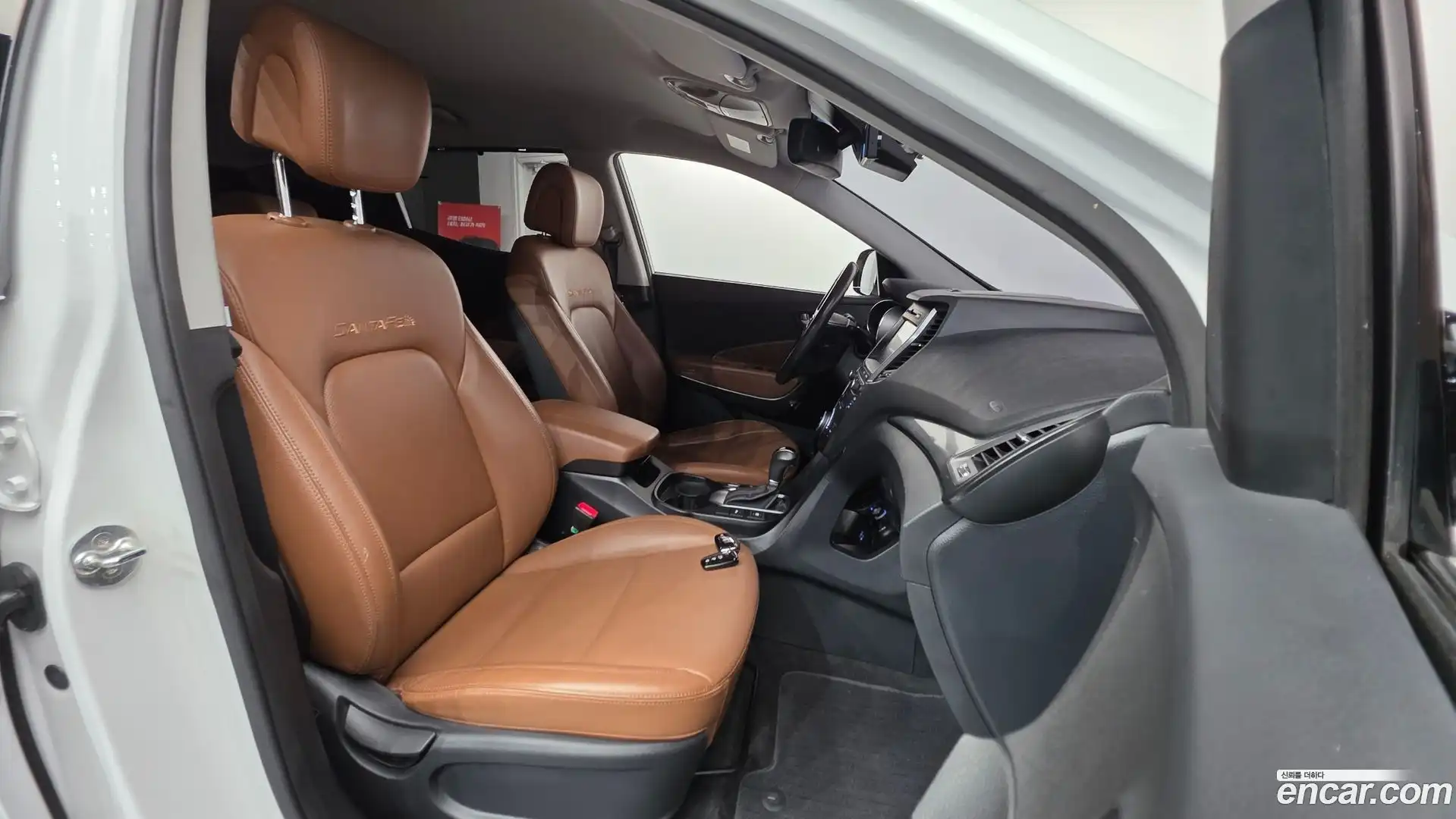 Santafe Hyundai 2018.0-INNER-010