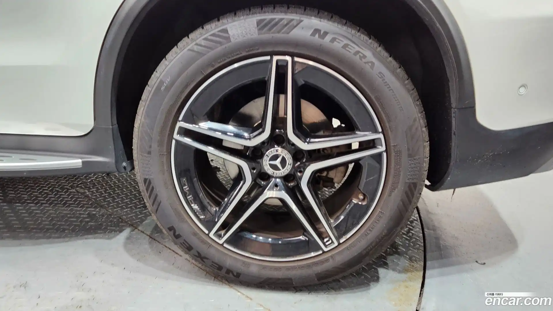 GLC-Class Mercedes-Benz 2021.3-OUTER-005